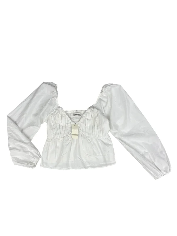 Top Long Sleeve By Abercrombie And Fitch In White, Size: M