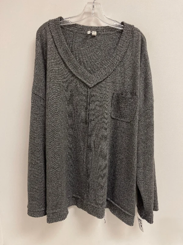 Top Long Sleeve By Cato In Grey, Size: 4x