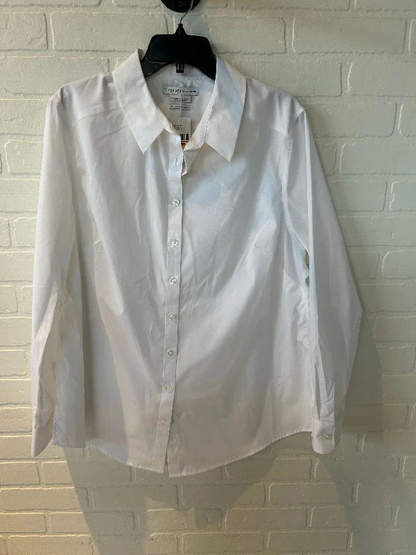 Top Long Sleeve By Foxcroft In White, Size: 16