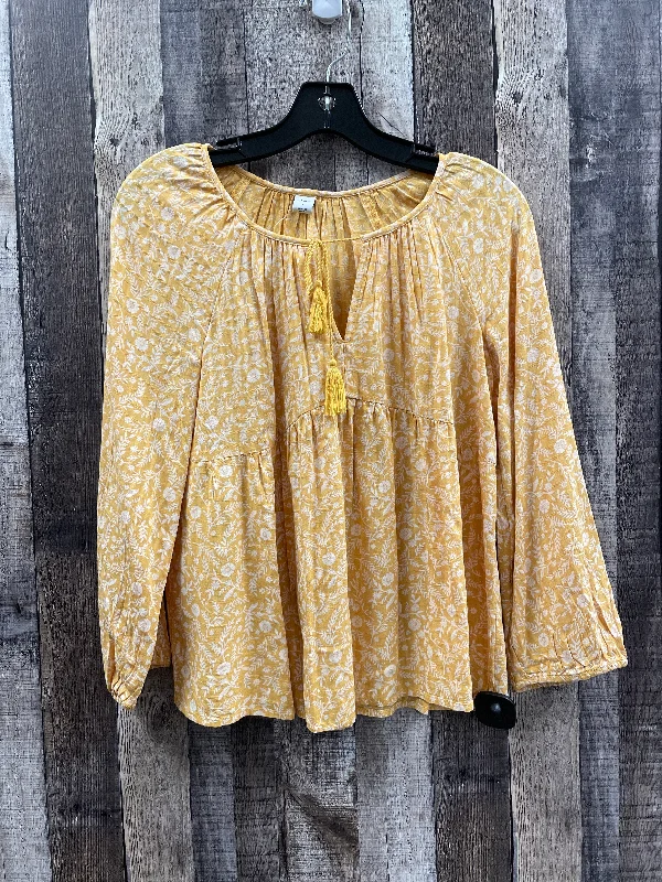 Top Long Sleeve By Old Navy In Gold, Size: S