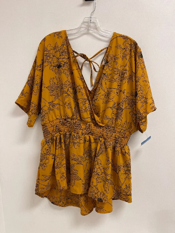 Top Short Sleeve By Blush In Yellow, Size: 2x