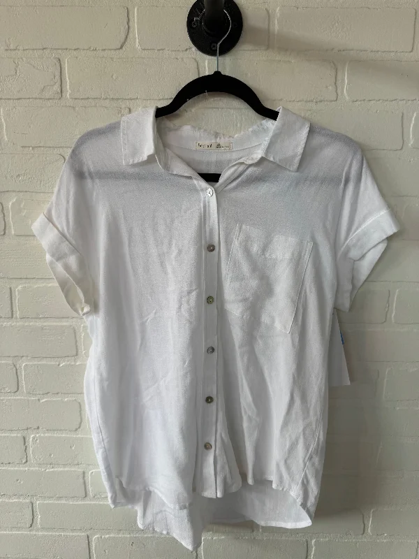 Top Short Sleeve By Cmc In White, Size: S