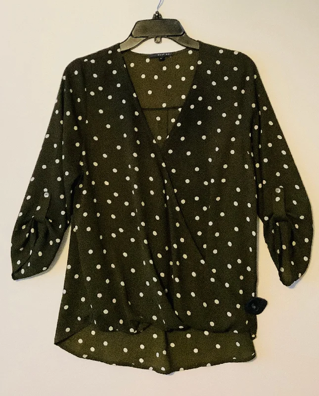 Top Short Sleeve By West Kei In Polkadot Pattern, Size: M