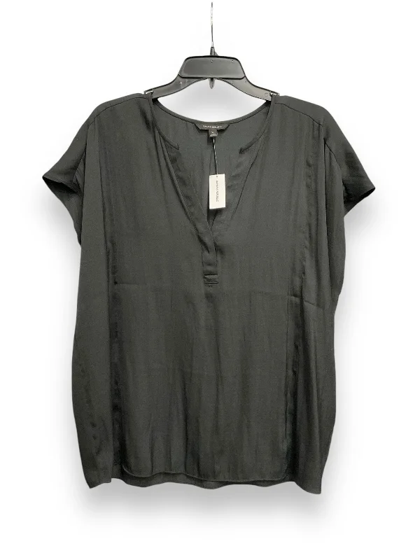 Top Sleeveless By Banana Republic In Black, Size: Xl