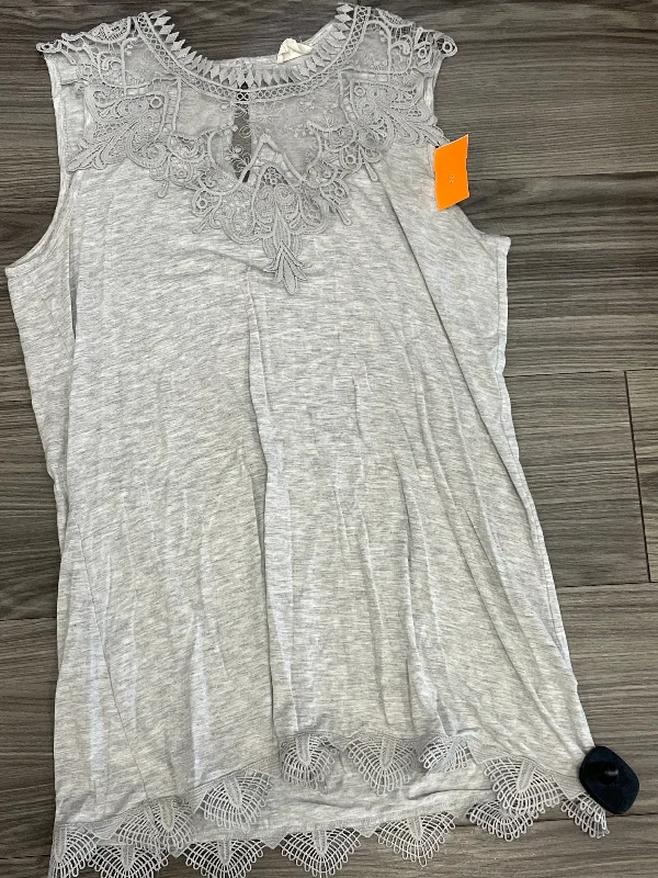 Top Sleeveless By Clothes Mentor  Size: M