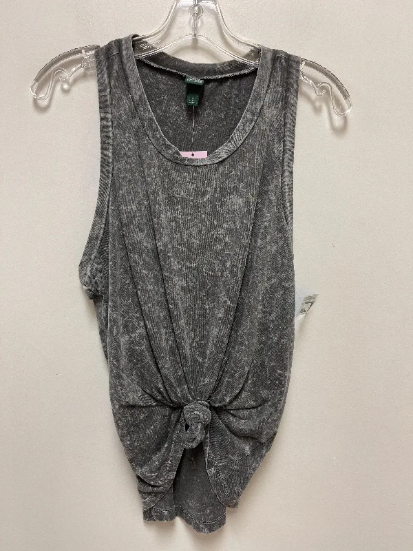 Top Sleeveless By Wild Fable In Grey, Size: M